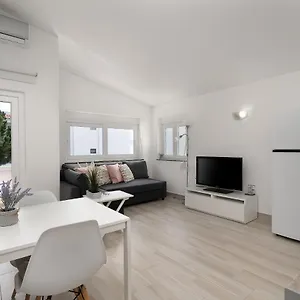 Bright - 5min To The By Lovelystay Albufeira
